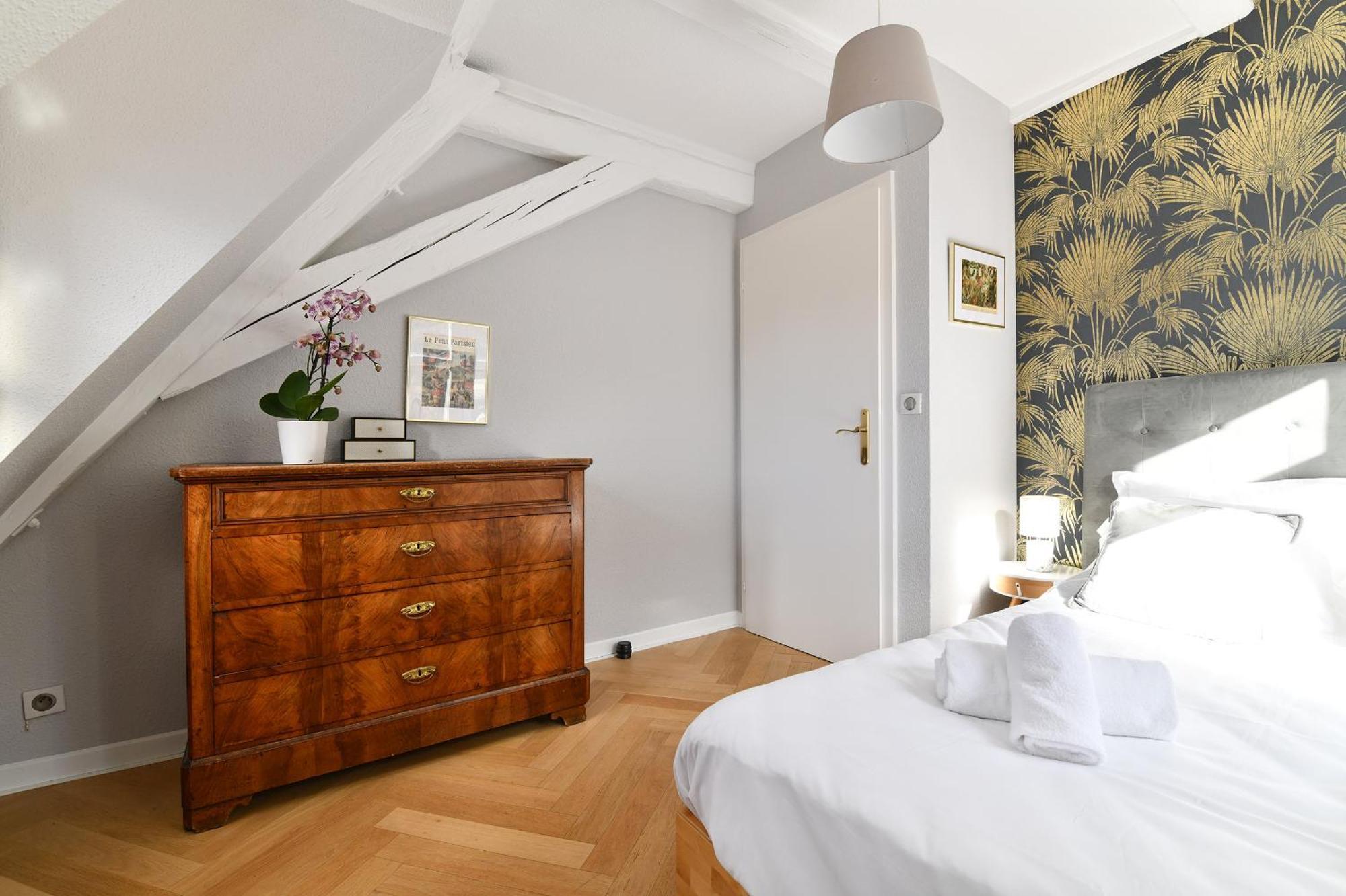 Romantique Appartement Fly Me To The Moon Colmar Bagian luar foto