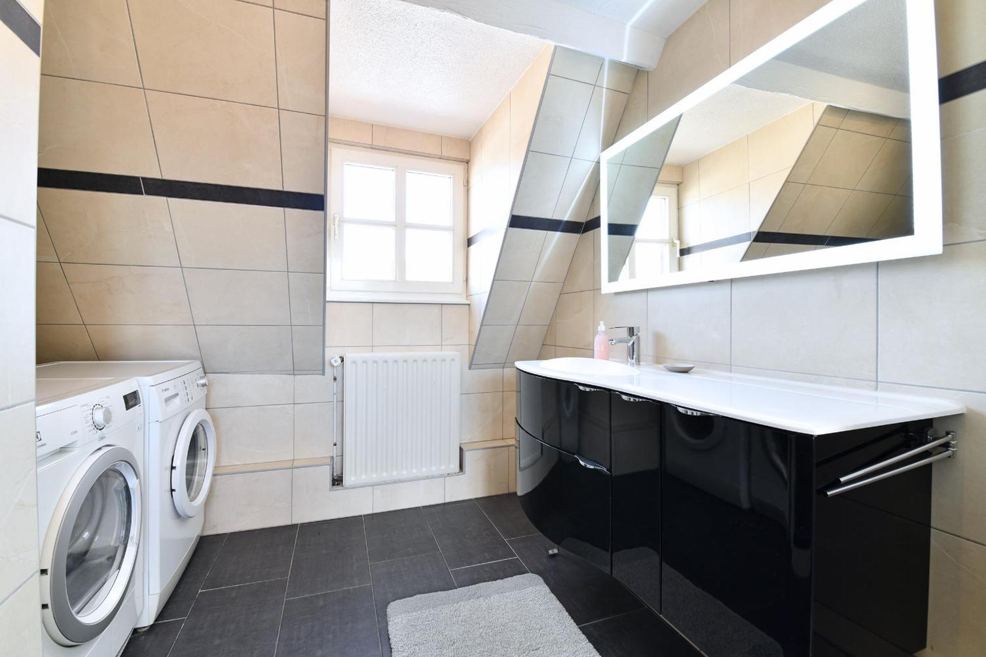 Romantique Appartement Fly Me To The Moon Colmar Bagian luar foto